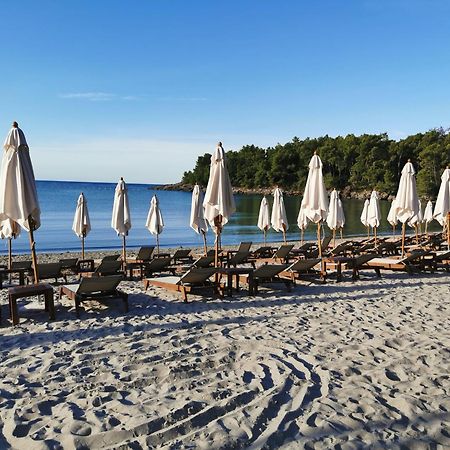 Maki Apartments - Plavi Horizonti Beach Teodo Esterno foto